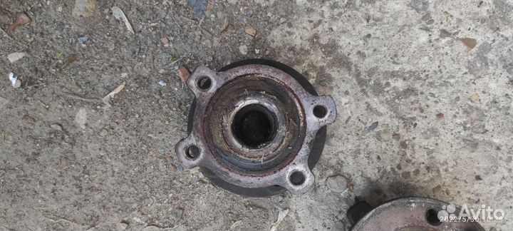 Задний ступичный подшипник volvo XC70