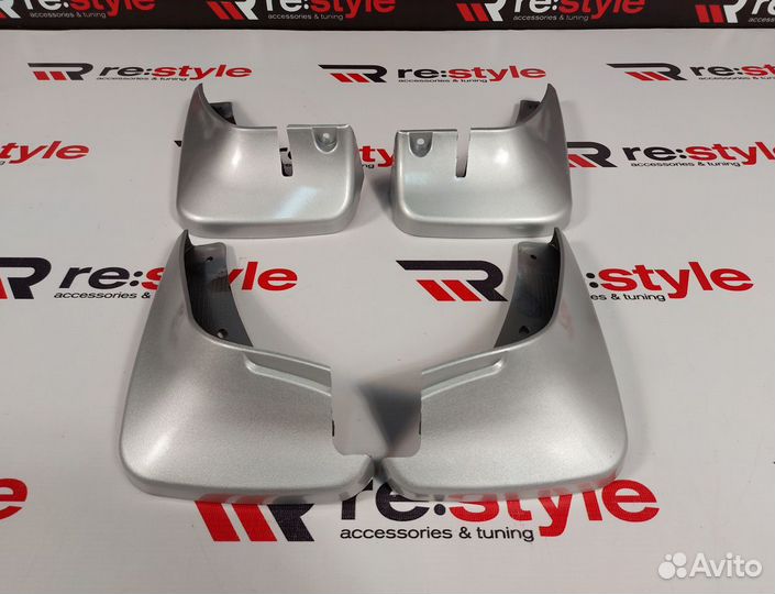 Брызговики Toyota Succeed R996