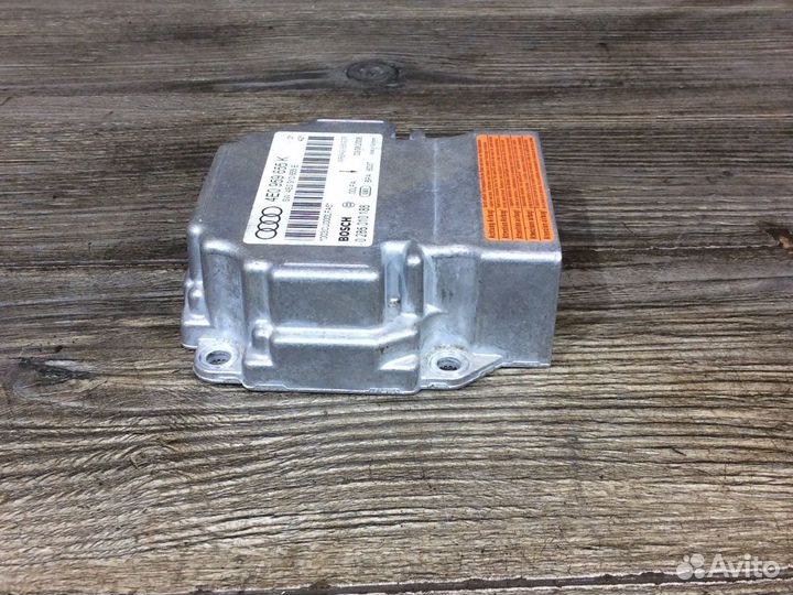 Блок управления airbag Audi A8 D3