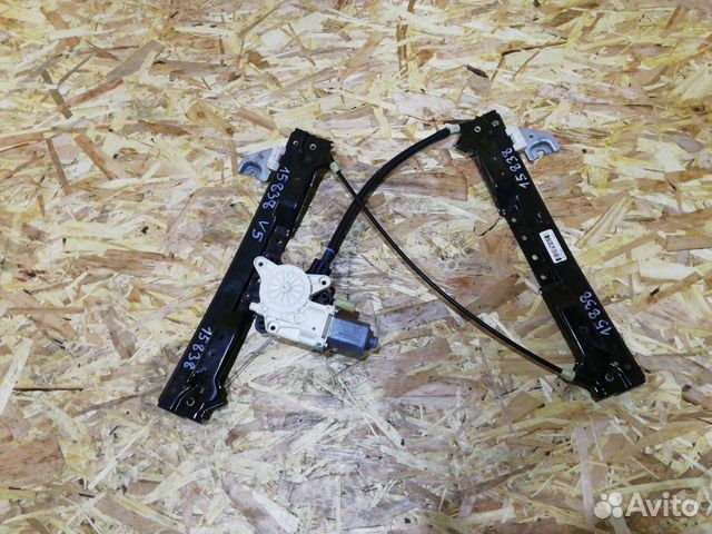 Стеклоподъемник задний левый Dodge Grand caravan 5