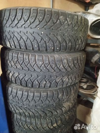 Nokian Tyres Hakkapeliitta 4 205/60 R16