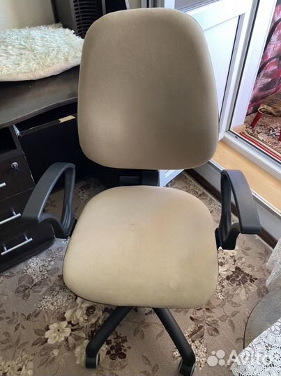 Компьютерное кресло