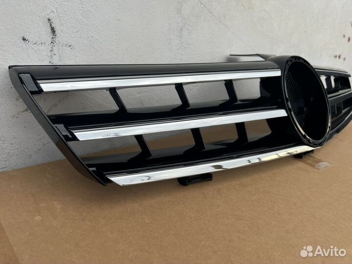 Решетка радиатора на Мерседес CLS 219