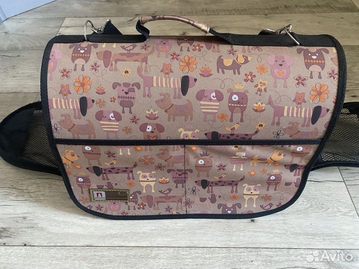 Переноска для кошек и собак