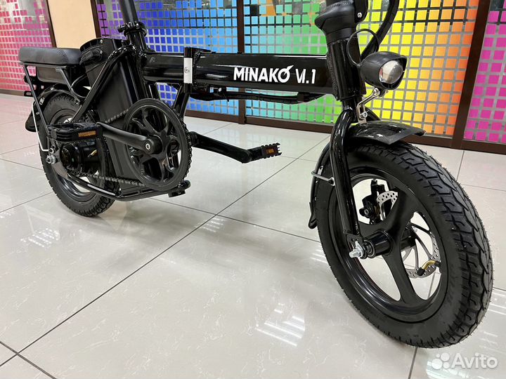 Электросамокат Minako M1