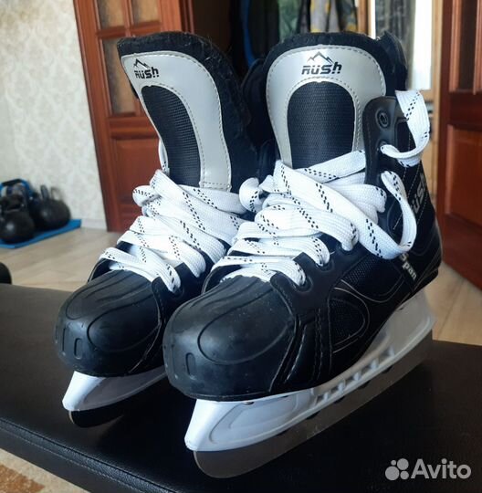 Коньки хоккейные 39