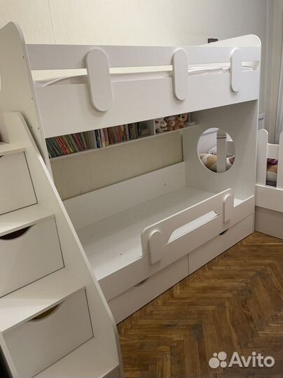 Двухярусная кровать бу