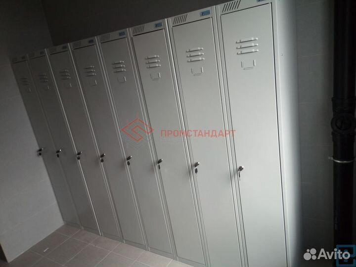 Шкаф металлический для раздевалок