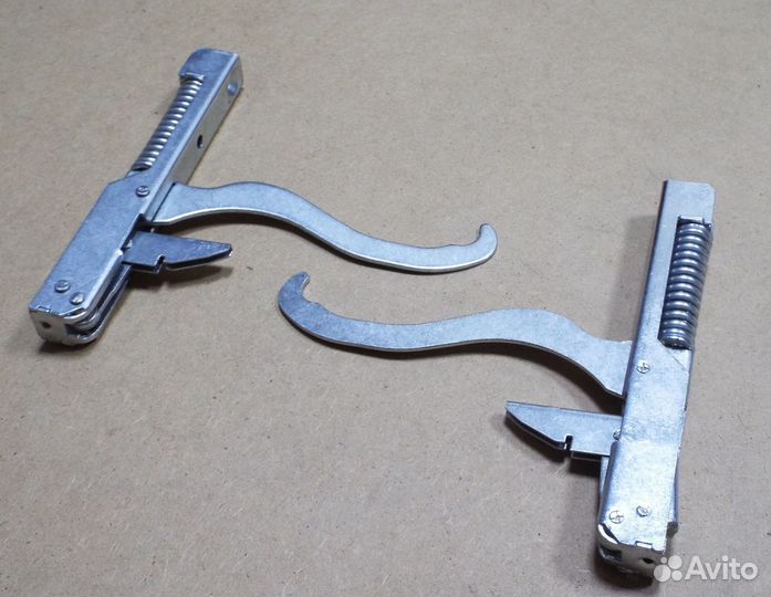 Кронштейн (Шарнир / Петля) дверки духовки flama