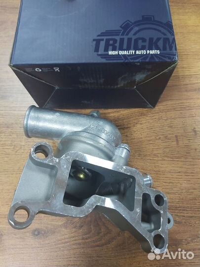 Корпус термостата умз 421. универсальный в сборе