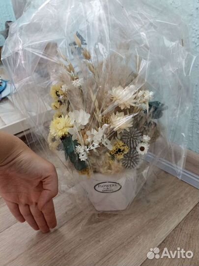 Композиция из сухоцветов