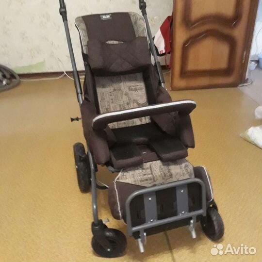 Инвалидная коляска