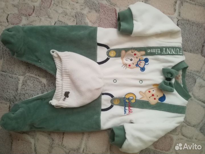 Комбинезон и шапочка