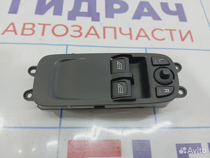 Блок управления стеклоподъемниками Volvo C30 30773