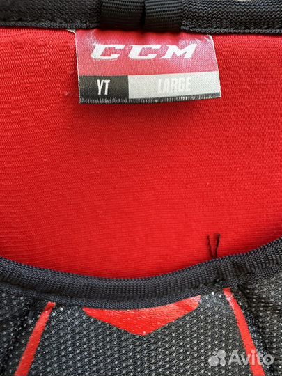 Нагрудник хоккейный ccm yt