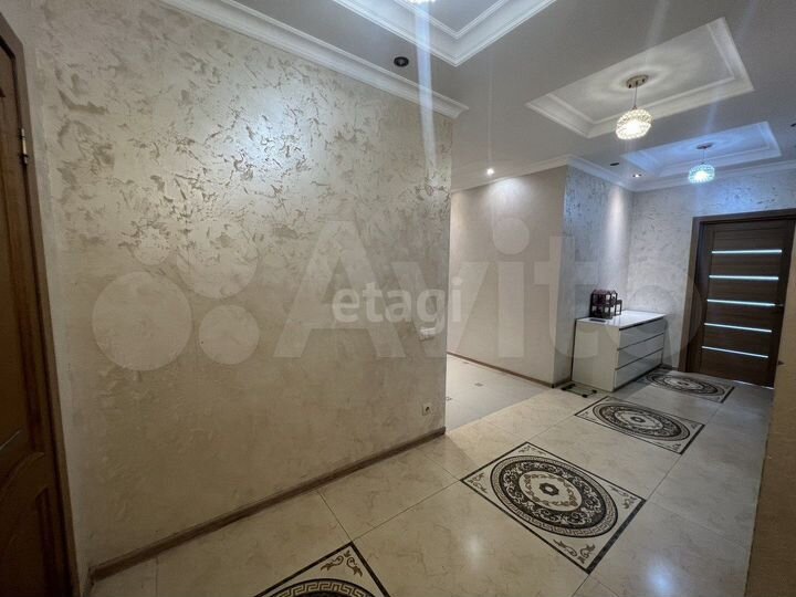 3-к. квартира, 105 м², 4/19 эт.