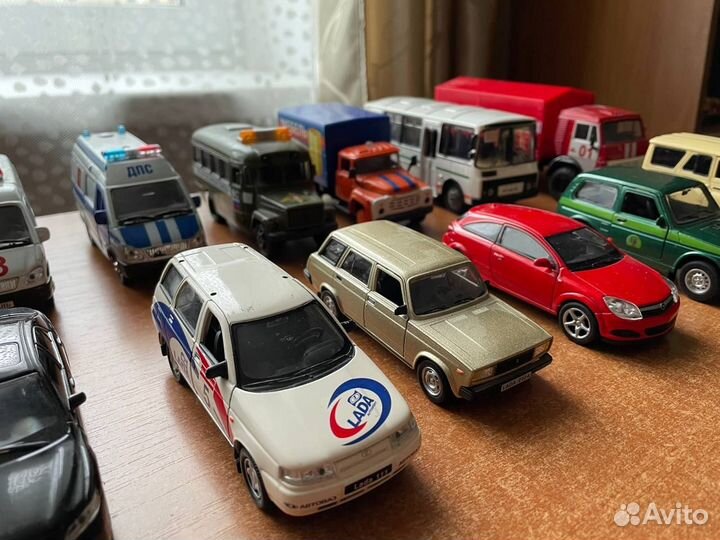 Детские машинки игрушки металлические