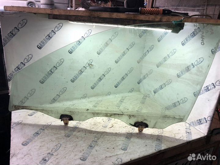 Стекло переднее левое Nissan Murano Z50