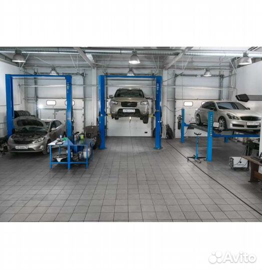 Требуется автослесарь