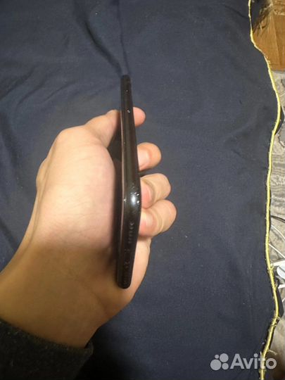 Телефон iPhone 7