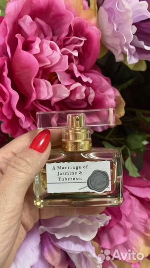 Avon A Marriage of Jasmine & Tuberose