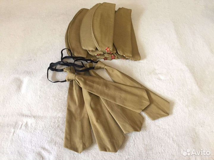 Пилотка и галстук