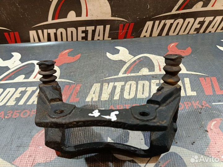 Скоба суппорта передняя Ford Mondeo 3 хэтчбек