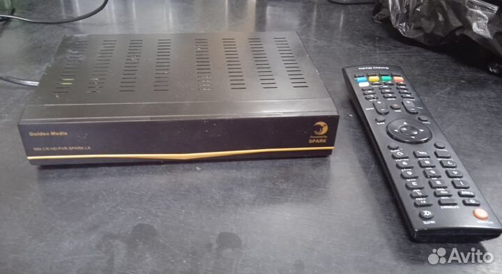 Спутниковый ресивер Golden Media 990CR (GI8120)