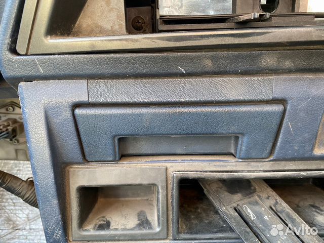 Пепельница Nissan Homy 4