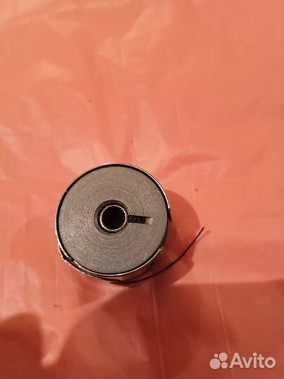 Челнок для швейной промышленной машинки