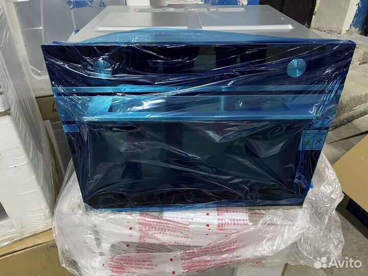 Компактный духовой шкаф c свч Midea mi9500gbx