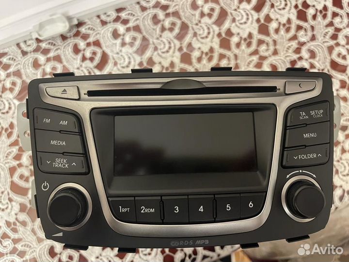 Штатная магнитола на hyundai solaris 1
