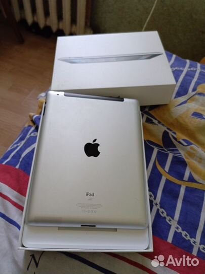 Планшет Apple iPad 2