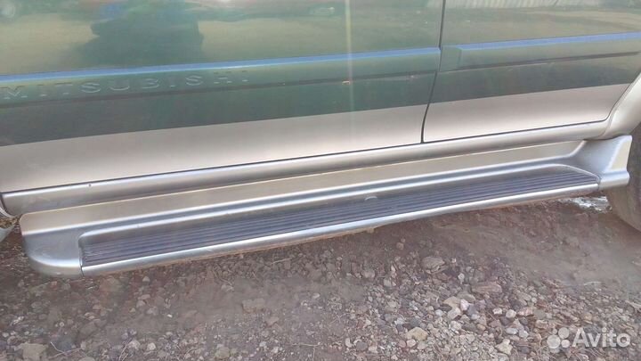 Силовые пороги Мицубиси Монтеро Спорт К9