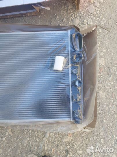 Радиатор охлаждения mercedes w211