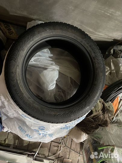 Nokian Tyres Hakkapeliitta 8 225/55 R17