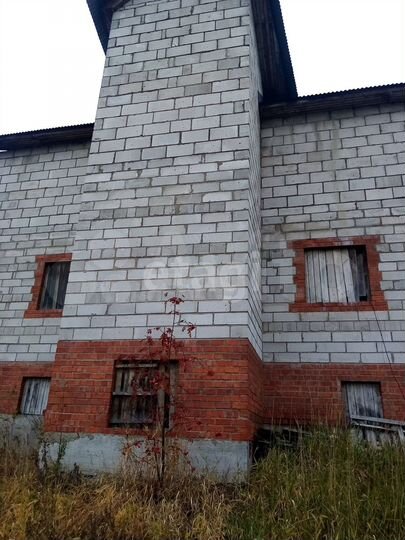 Дом 314 м² на участке 18,3 сот.