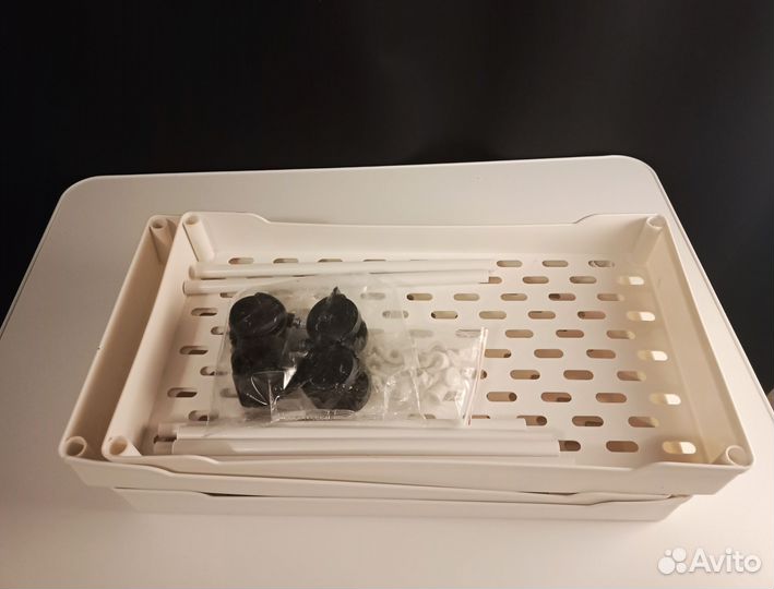 Этажерка пластиковая на колесах