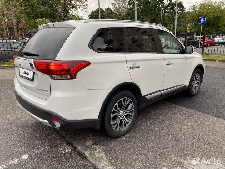 Mitsubishi Outlander, 2017
