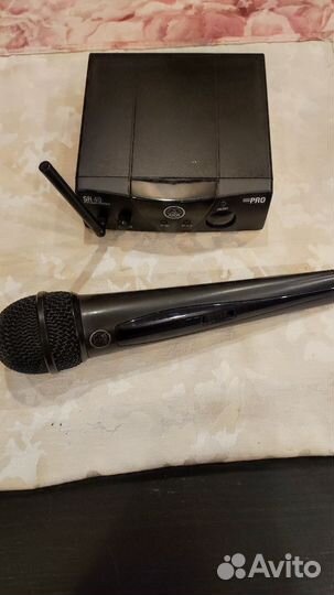Студийный микрофон akg