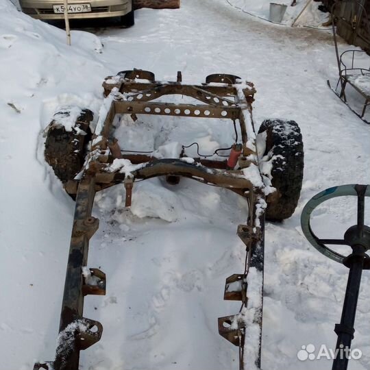 Продам раму на военных мостах