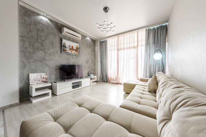 3-к. квартира, 130 м², 4/4 эт.