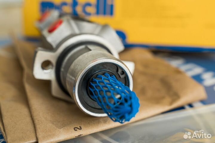 Главный тормозной цилиндр Форд Транзит 2000-2006