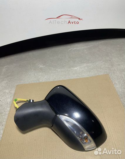 Зеркало боковое левое Renault Kaptur