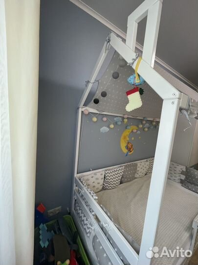 Детская кровать домик с матрасом