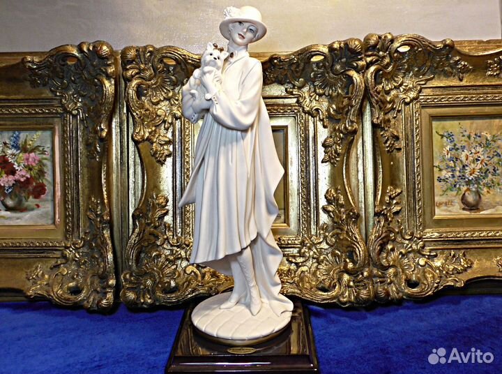 Capodimonte.Леди.Собака.Италия