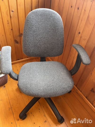 Компьютерный стул кресло
