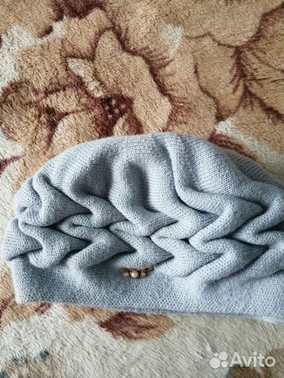 Головные уборы женские