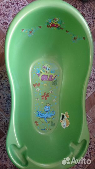 Ванночку, горшок и д/сиденья 