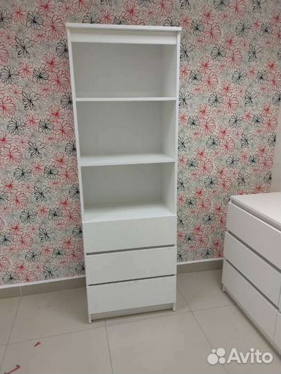 Стеллаж в детскую